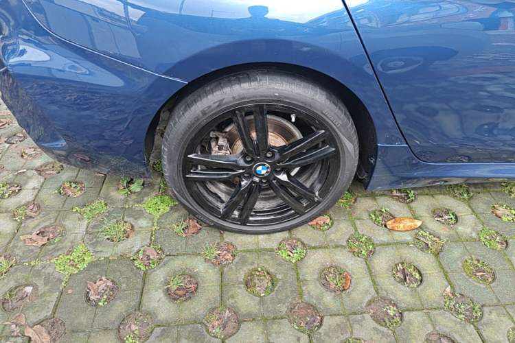 Used BMW 1 Series 2021 125i M Sport Night Edition Right Rear Wheel Hub