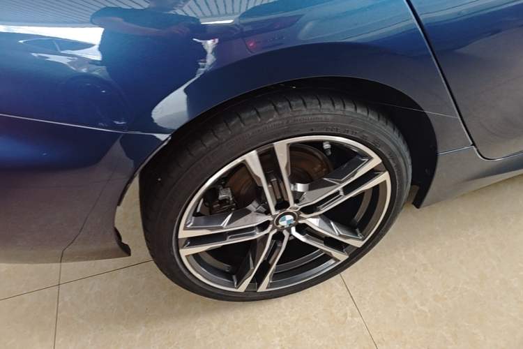 Used BMW 1 Series 2021 Restyled 125i M Sport Night Edition Right Rear Wheel Hub