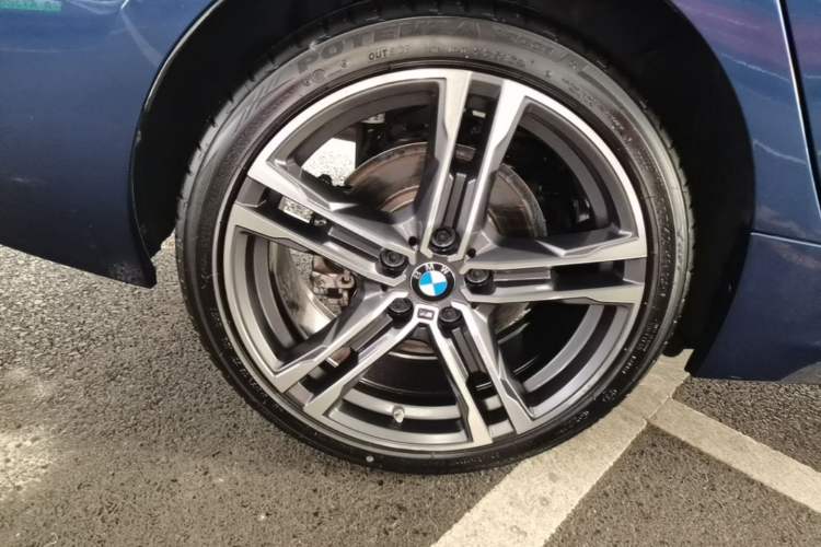 Used BMW 1 Series 2021 Restyled 125i M Sport Night Edition Right Rear Wheel Hub