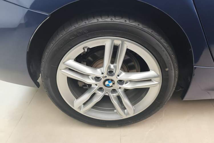 Used BMW 1 Series 2021 Restyled 125i M Sport Night Edition Right Rear Wheel Hub