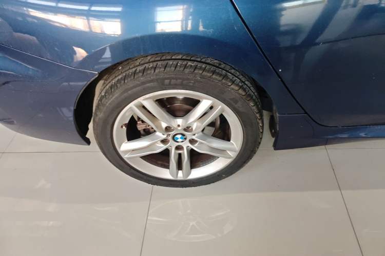 Used BMW 1 Series 2021 Revised 120i M Sport Night Edition Right Rear Wheel Hub