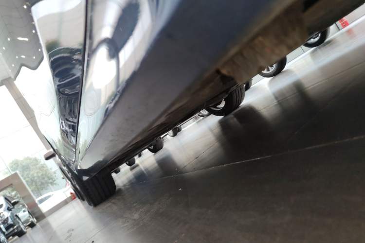 Used BMW 1 Series 2021 125i M Sport Night Edition Right Side Sill