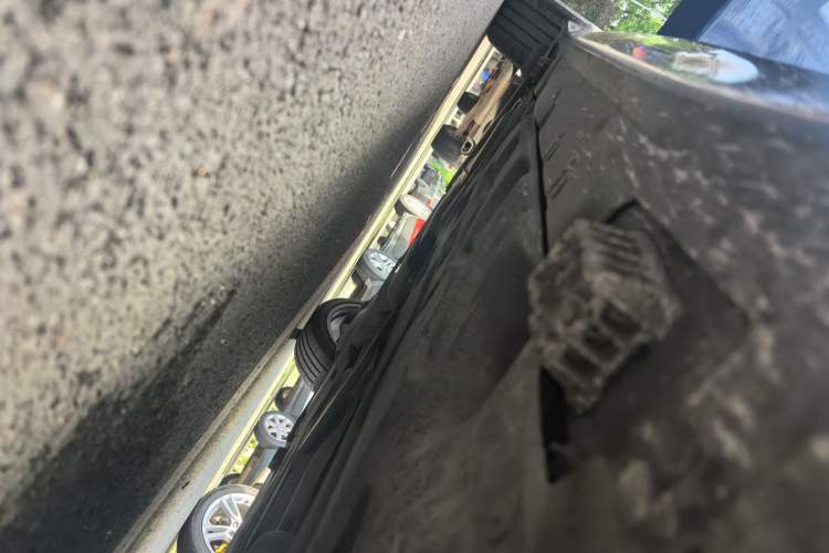 Used BMW 1 Series 2021 125i M Sport Night Edition Right Side Sill