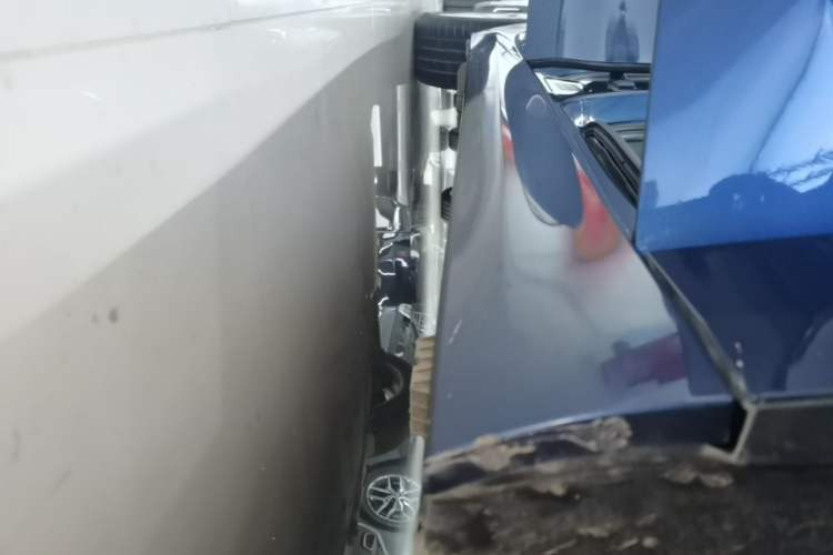 Used BMW 1 Series 2021 Revised 120i M Sport Night Edition Right Side Sill