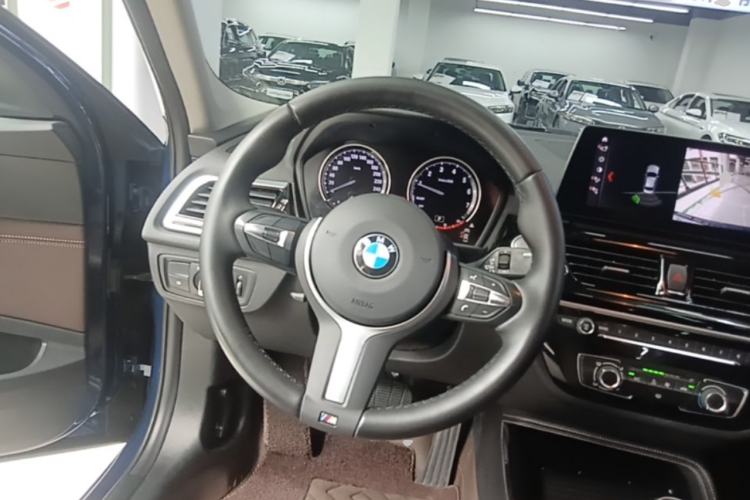 Used BMW 1 Series 2021 Revised 120i M Sport Night Edition Steering Wheel