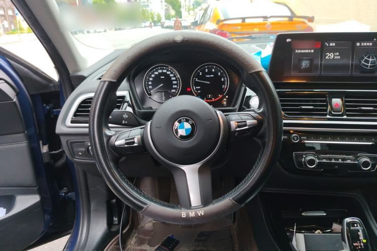 Used BMW 1 Series 2021 Revised 120i M Sport Night Edition Steering Wheel