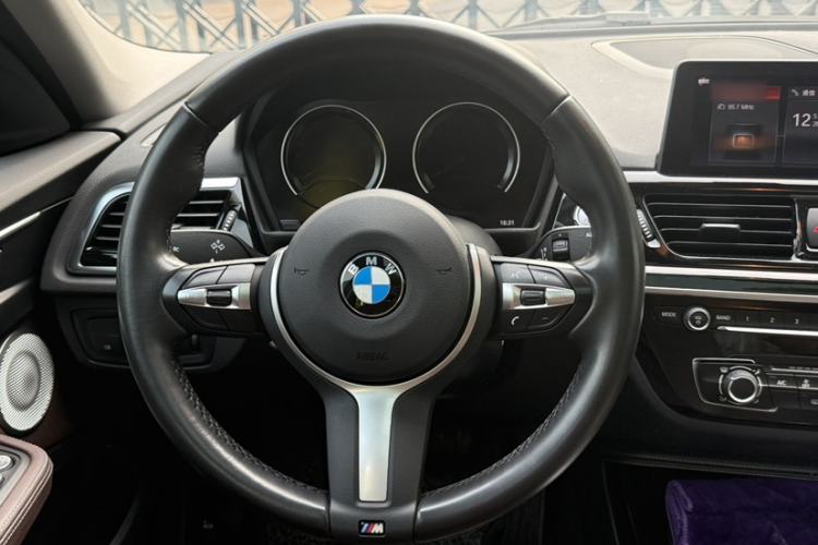 Used BMW 1 Series 2021 120i M Sport Night Edition Steering Wheel