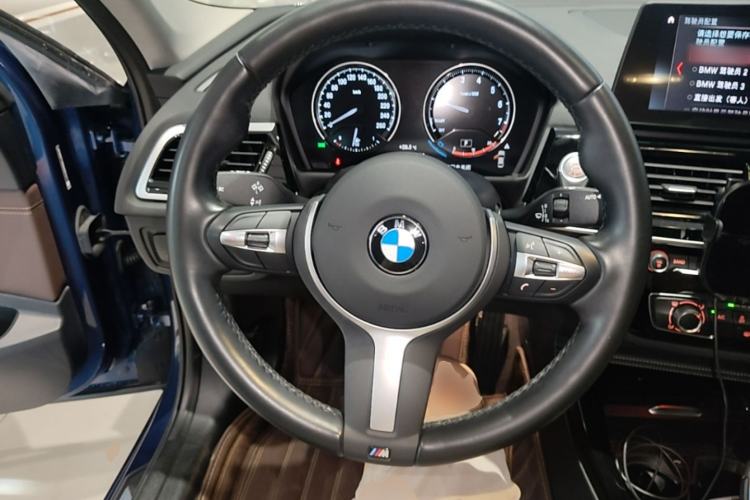 Used BMW 1 Series 2021 Restyled 125i M Sport Night Edition Steering Wheel