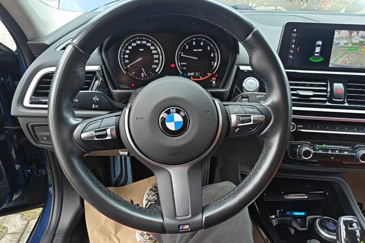 Used BMW 1 Series 2021 125i M Sport Night Edition Steering Wheel