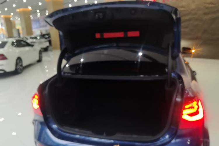 Used BMW 1 Series 2021 125i M Sport Night Edition Trunk