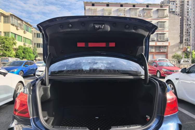 Used BMW 1 Series 2021 125i M Sport Night Edition Trunk