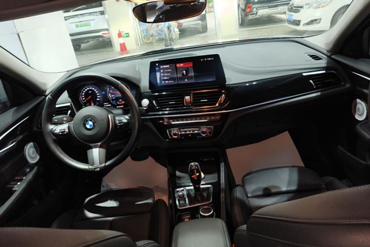 Used BMW 1 Series 2021 Revised 120i M Sport Night Edition Center Console