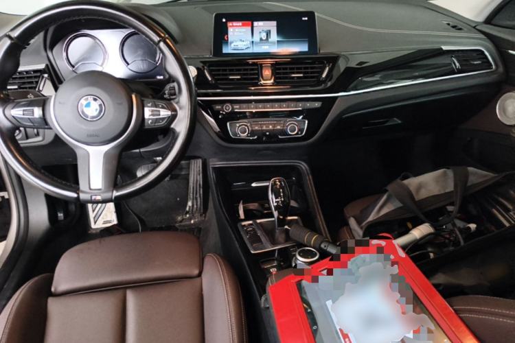 Used BMW 1 Series 2021 120i M Sport Night Edition Center Console