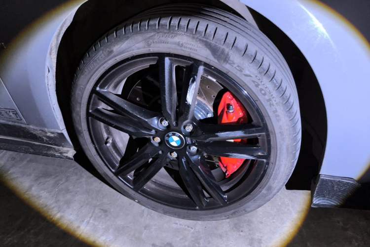 Used BMW 1 Series 2021 Restyled 125i M Sport Night Edition Right Front Wheel Hub