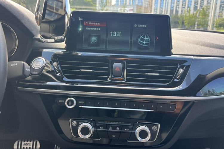 Used BMW 1 Series 2021 120i M Sport Edition Audio And AC Panel