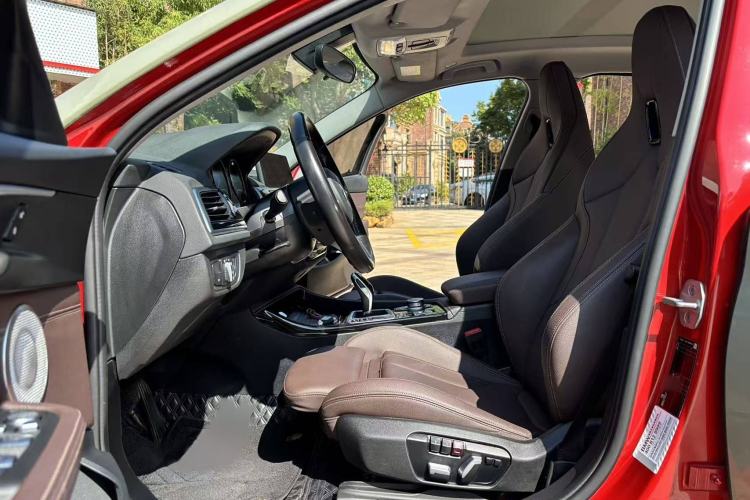 Used BMW 1 Series 2021 125i M Sport Night Edition Interior 5