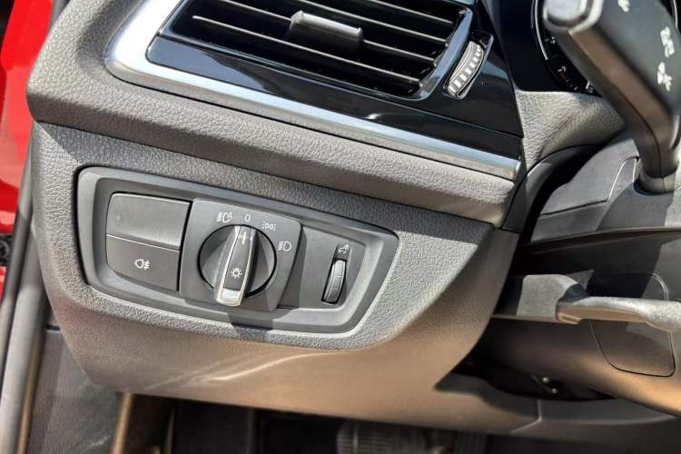 Used BMW 1 Series 2021 125i M Sport Night Edition Interior 7