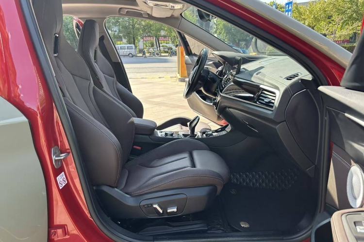 Used BMW 1 Series 2021 125i M Sport Night Edition Interior 8
