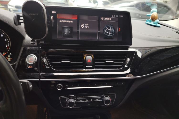 Used BMW 1 Series 2021 125i M Sport Night Edition Audio And AC Panel