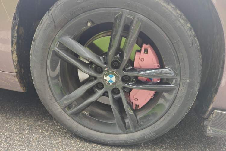 Used BMW 1 Series 2021 Revised 120i M Sport Night Edition Right Front Wheel Hub