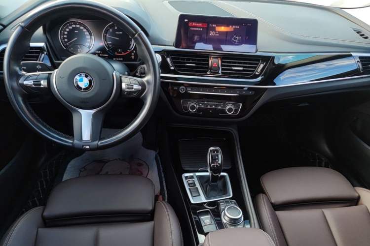 Used BMW 1 Series 2021 120i M Sport Night Edition Audio And AC Panel