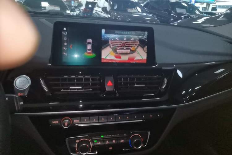 Used BMW 1 Series 2021 120i M Sport Edition Audio And AC Panel