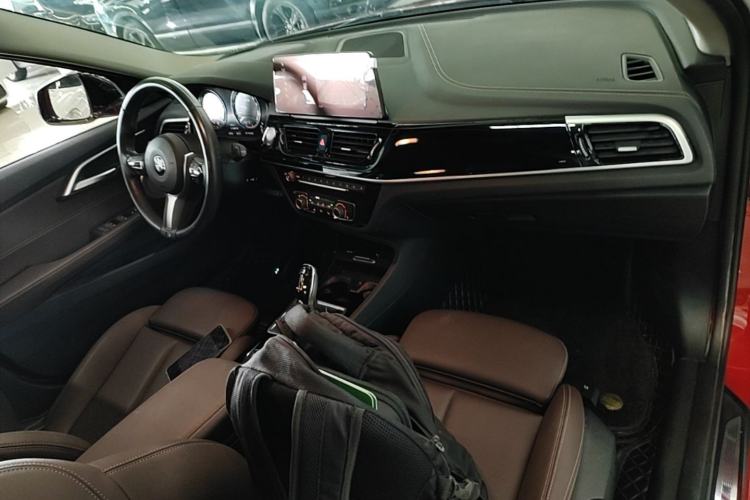 Used BMW 1 Series 2021 Revised 120i M Sport Night Edition Center Console