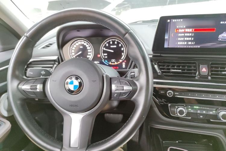 Used BMW 1 Series 2021 Revised 120i M Sport Night Edition Center Console