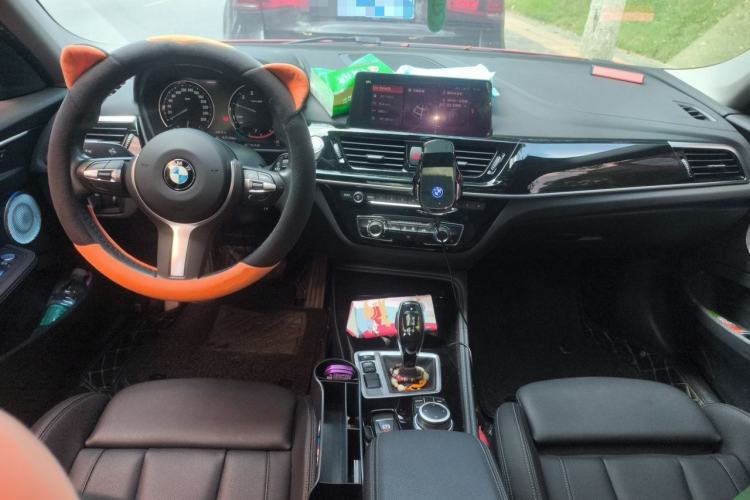 Used BMW 1 Series 2021 125i M Sport Night Edition Center Console