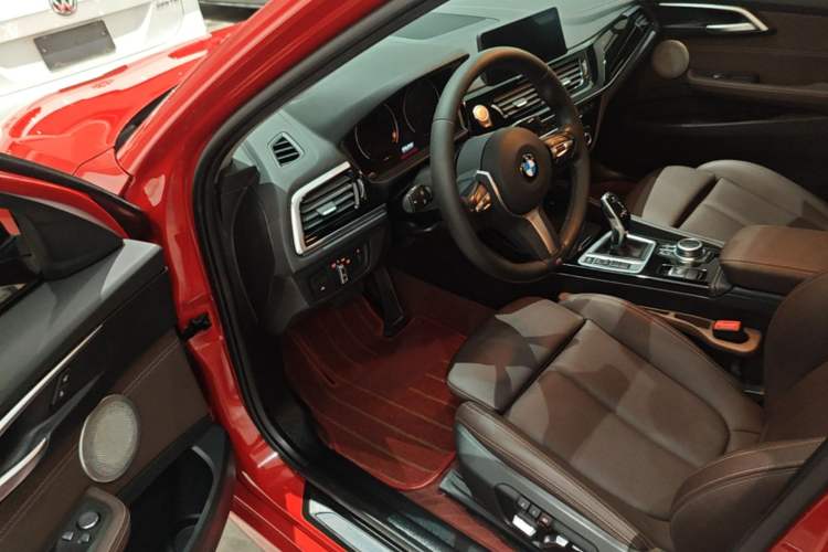 Used BMW 1 Series 2021 120i M Sport Night Edition Driver Seat