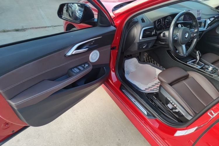 Used BMW 1 Series 2021 120i M Sport Night Edition Driver Seat