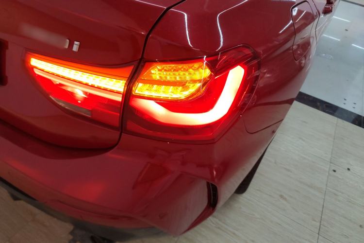 Used BMW 1 Series 2021 Revised 120i M Sport Night Edition Exterior 2