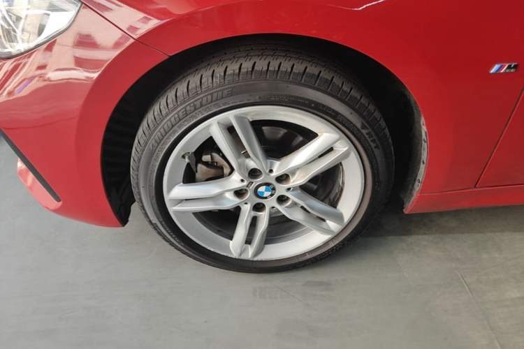 Used BMW 1 Series 2021 Revised 120i M Sport Night Edition Exterior 4
