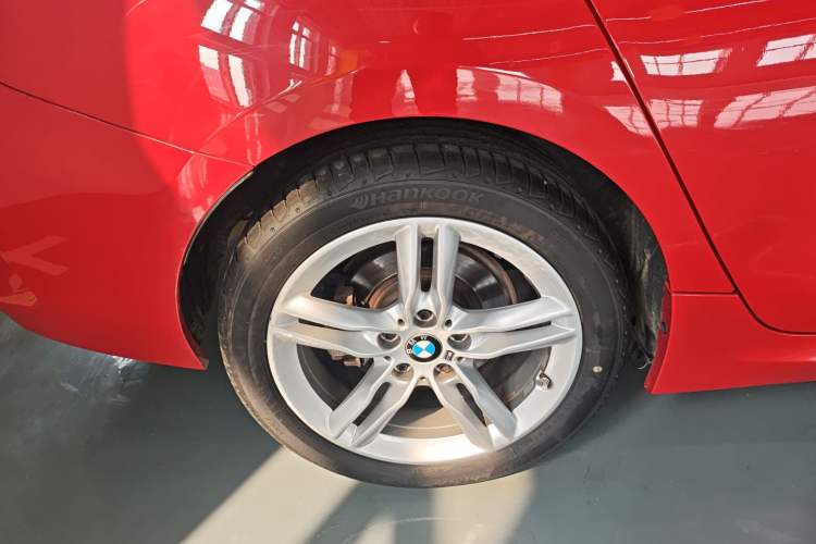 Used BMW 1 Series 2021 120i M Sport Night Edition Exterior 5