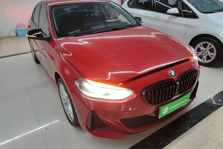 Used BMW 1 Series 2021 Revised 120i M Sport Night Edition Front Right 45 Deg