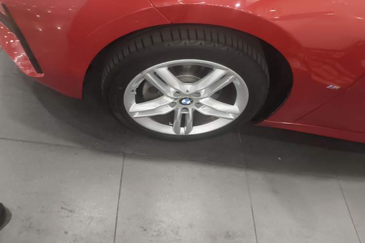 Used BMW 1 Series 2021 120i M Sport Night Edition Left Front Wheel Hub