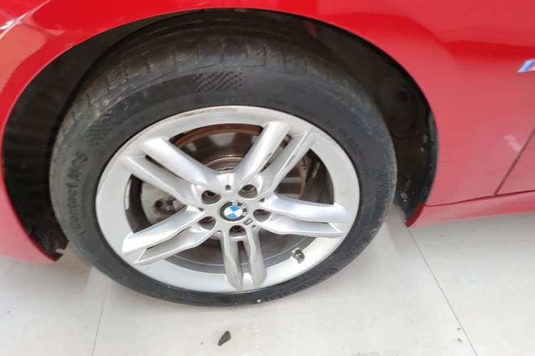 Used BMW 1 Series 2021 Revised 120i M Sport Night Edition Left Front Wheel Hub