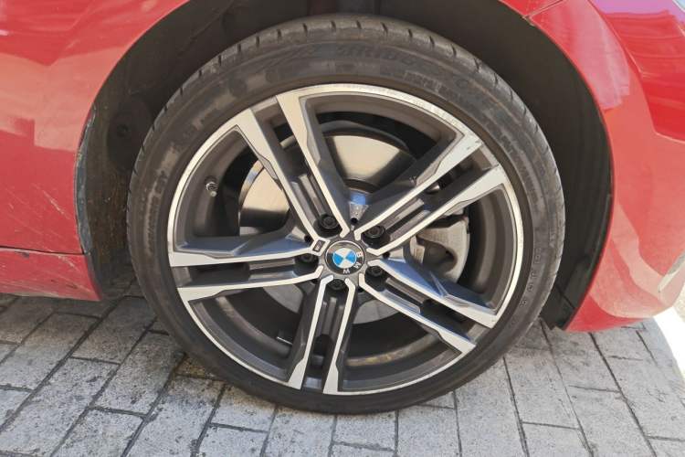 Used BMW 1 Series 2021 Restyled 125i M Sport Night Edition Right Front Wheel Hub