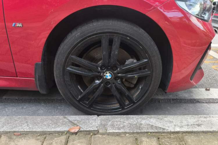 Used BMW 1 Series 2021 125i M Sport Night Edition Right Front Wheel Hub