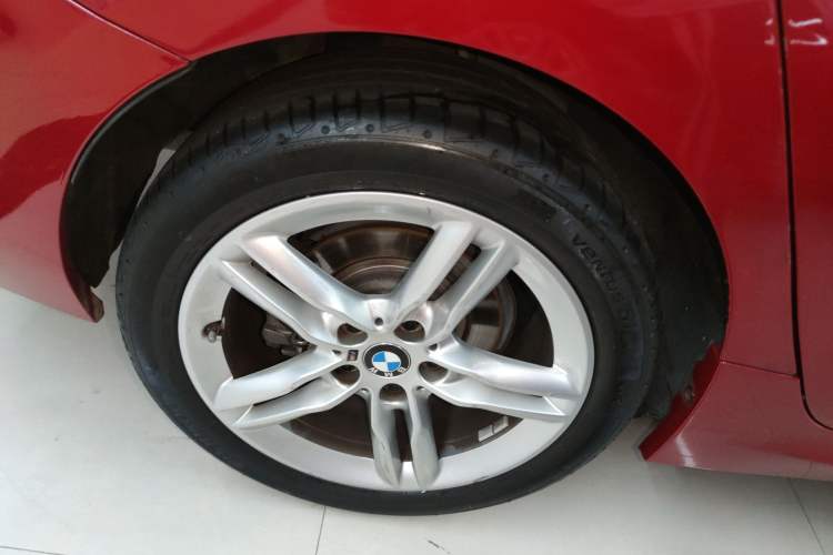 Used BMW 1 Series 2021 Revised 120i M Sport Night Edition Right Rear Wheel Hub