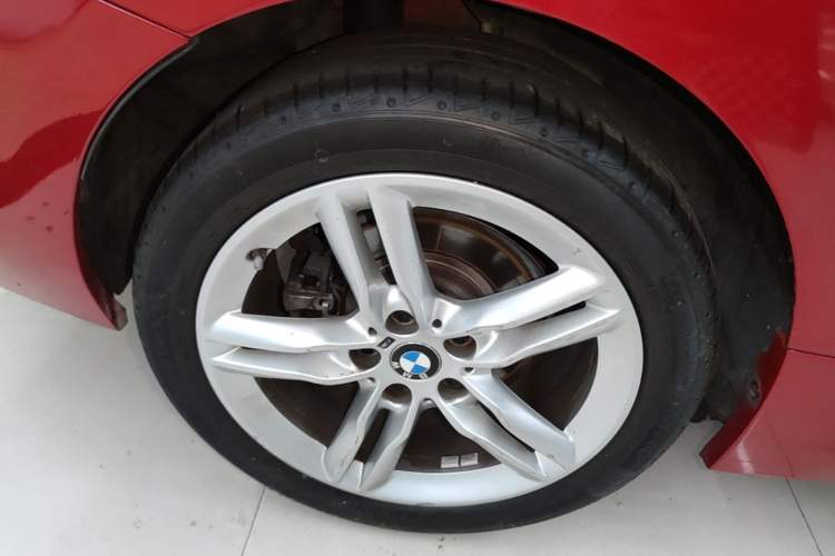 Used BMW 1 Series 2021 Revised 120i M Sport Night Edition Right Rear Wheel Hub