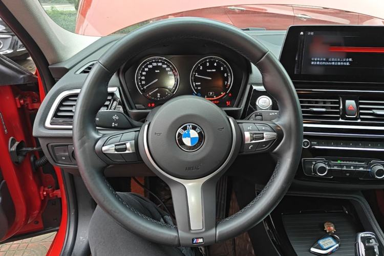 Used BMW 1 Series 2021 Revised 120i M Sport Night Edition Steering Wheel