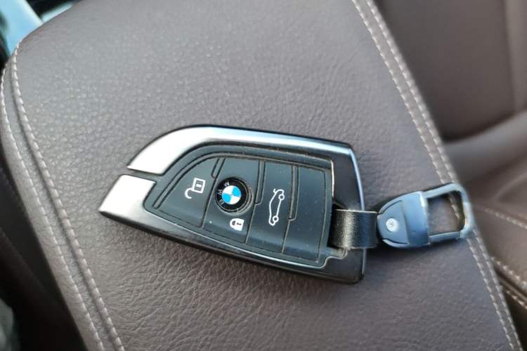 Used BMW 1 Series 2021 120i M Sport Night Edition Vehicle Key