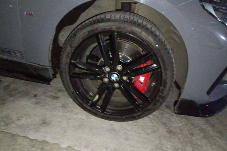 Used BMW 1 Series 2021 Restyled 125i M Sport Night Edition Right Front Wheel Hub