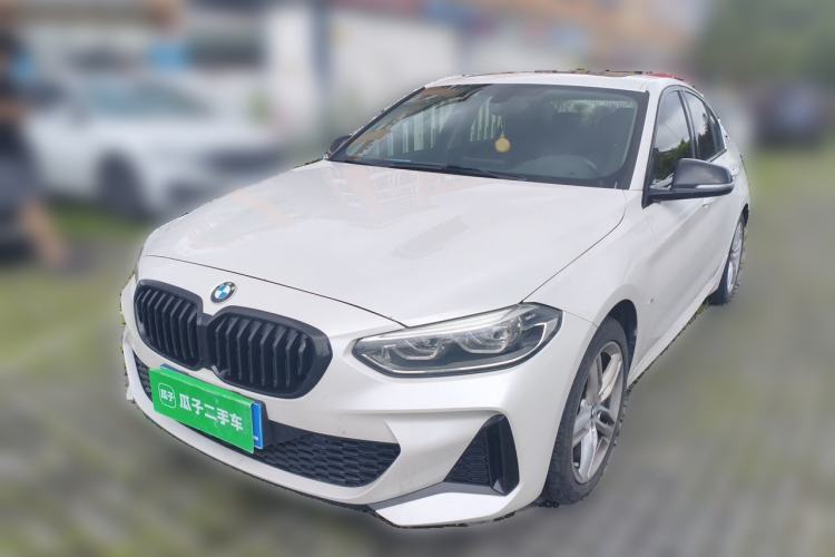 Used BMW 1 Series 2021 120i M Sport Night Edition Guazi used car, China used car export, Used car for sale, Used cars, Cheapest cars for sale