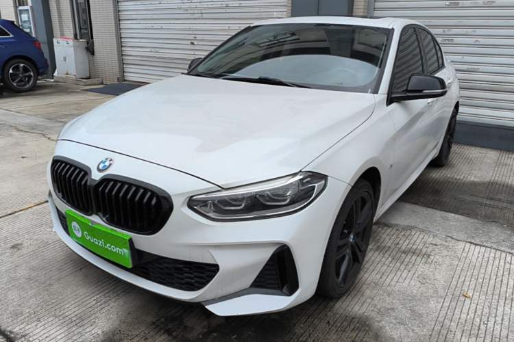 Used BMW 1 Series 2021 125i M Sport Night Edition Guazi used car, China used car export, Used car for sale, Used BMW cars, Cheapest cars for sale