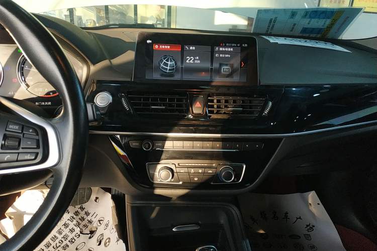 Used BMW 1 Series 2021 120i M Sport Edition Audio And AC Panel