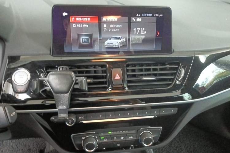 Used BMW 1 Series 2021 120i M Sport Edition Audio And AC Panel