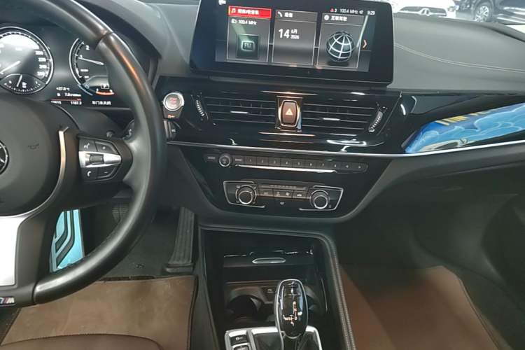 Used BMW 1 Series 2021 Revised 120i M Sport Night Edition Audio And AC Panel