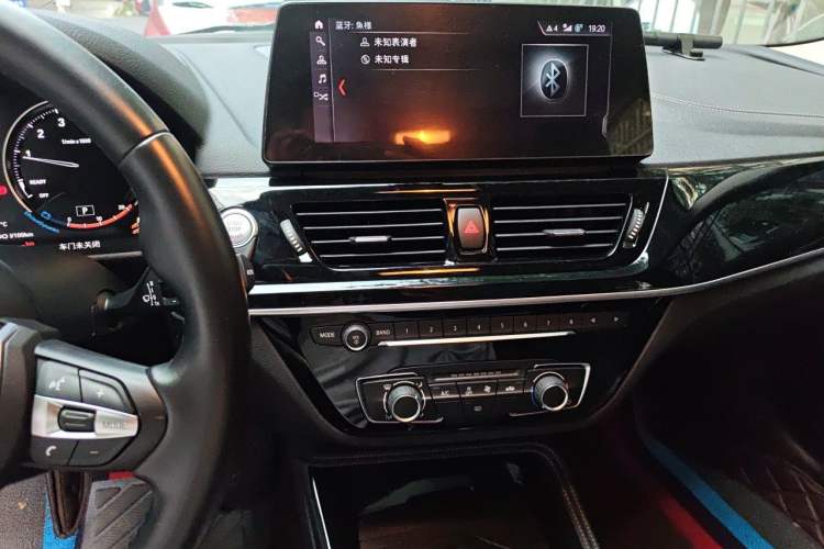 Used BMW 1 Series 2021 120i M Sport Night Edition Audio And AC Panel